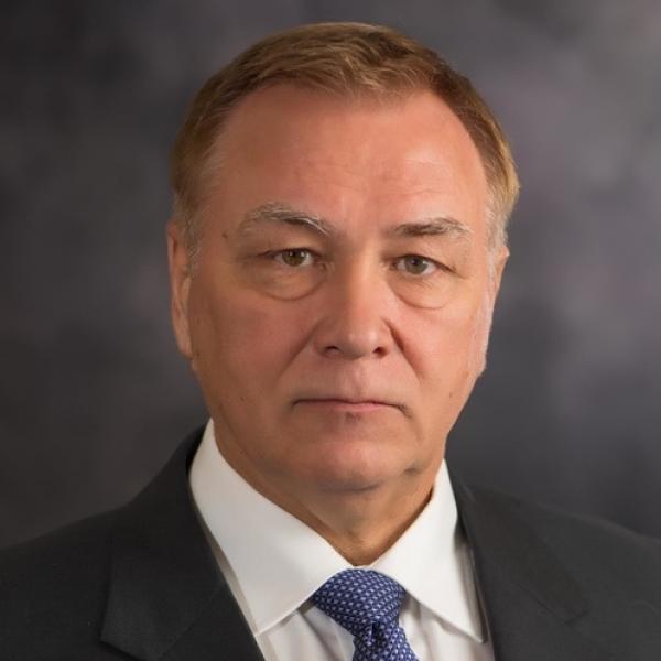 Mikhail Grachev The Center for East European and Russian/Eurasian Studies